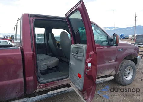 2004 Ford F-350 Lariat/Xl/Xlt z USA, uszkodzony, nr VIN 1FTSW31P04EB77032